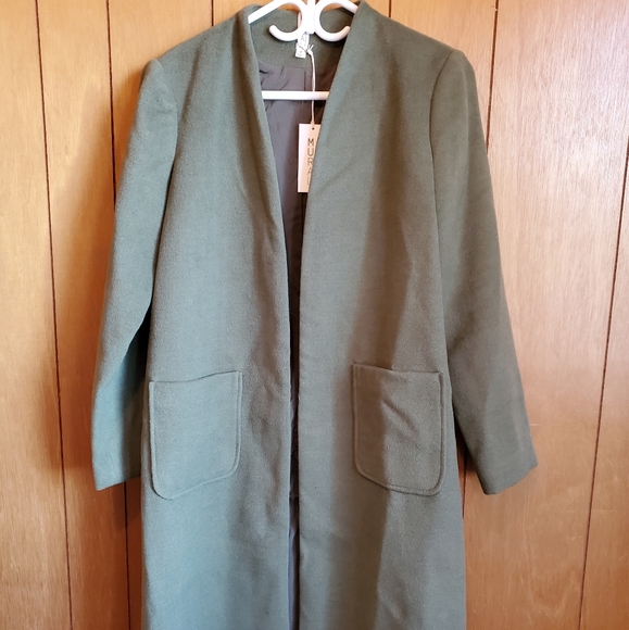 Mural Long Coat - Picture 4 of 9